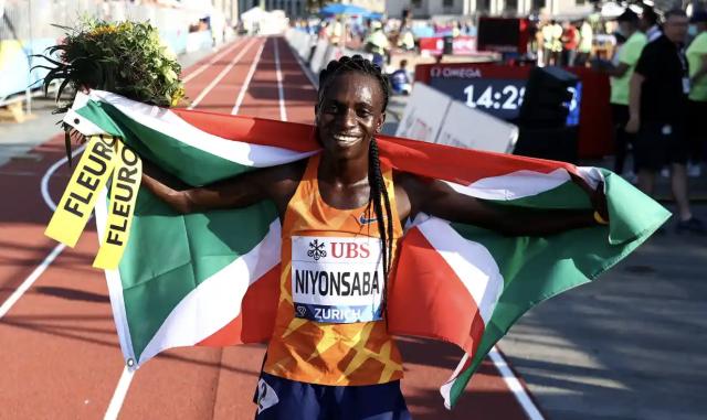 开云-“双性人”尼扬萨巴首破世界纪录 生理优势仍有争议